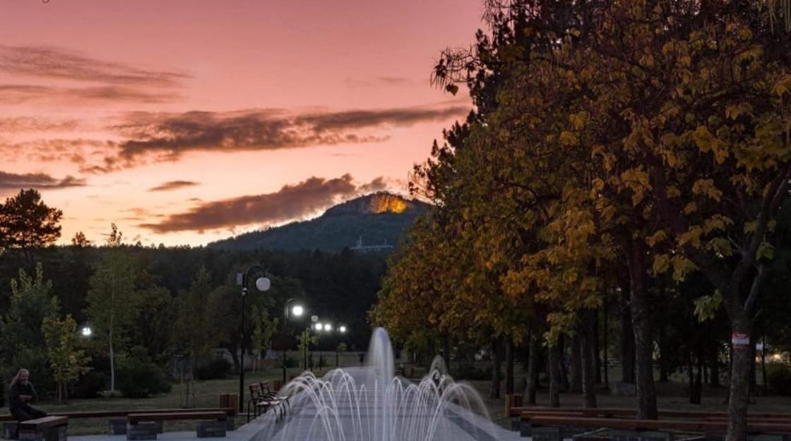 Xelibri Apartment Gorna Orjachovitsa Buitenkant foto